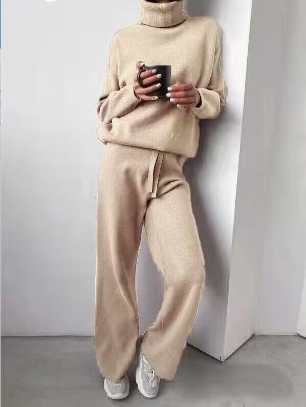 Damer mysiga stickade loungewear-set med vida byxor och elegant rundhalsringning Mirla-Eva Jonsson