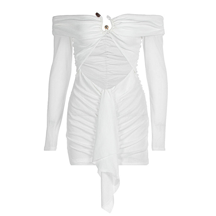 Damer off-shoulder miniklänning med raffinerad draperingsdetalj och eleganta volangselement Mirla-Eva Jonsson