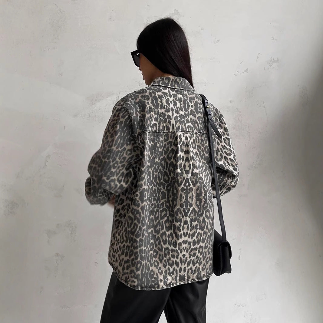 Damer oversize jeansjacka med iögonfallande djurtryck Mirla-Eva Jonsson