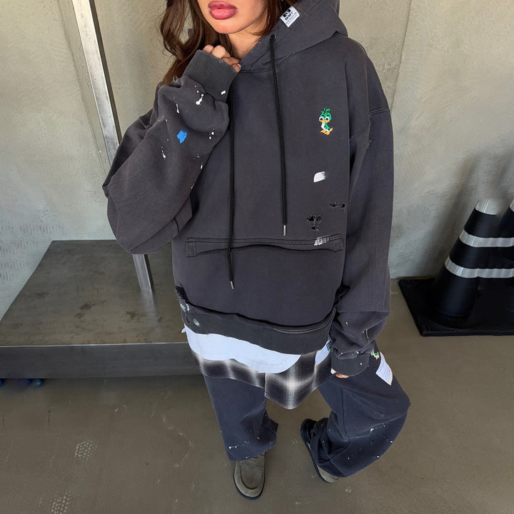 Damer oversized Hoodie med unika detaljer och avslappnad passform Mirla-Eva Jonsson