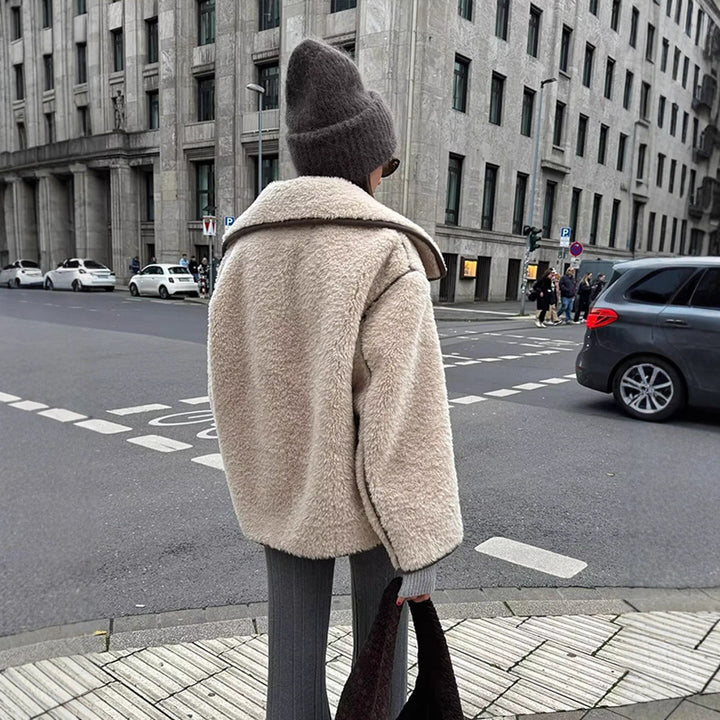 Damer oversized Teddyjacka Mirla-Eva Jonsson