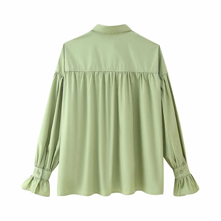 Damer oversized blus med elegant volang och klassisk krage Mirla-Eva Jonsson