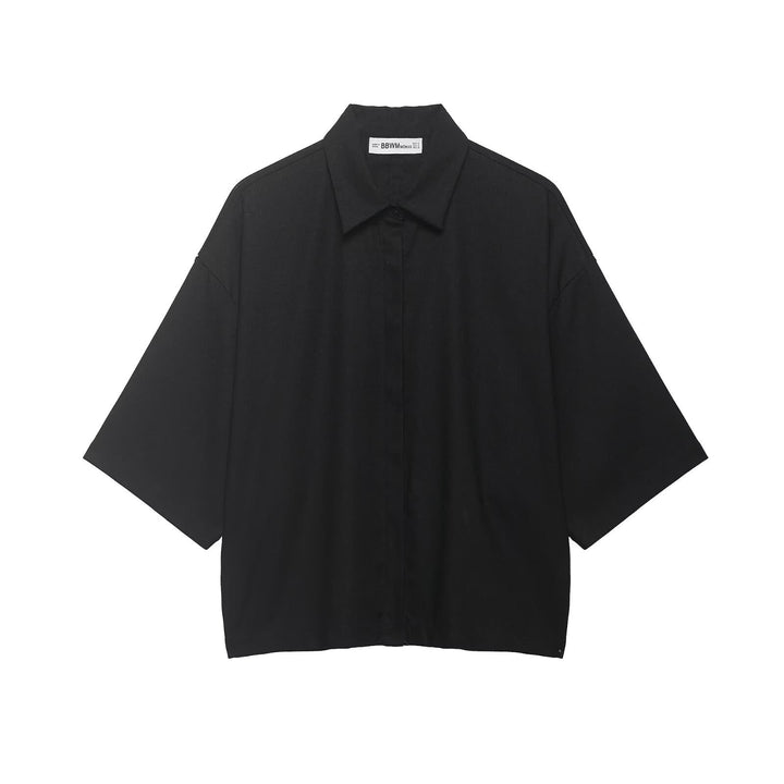 Damer oversized-blus med modern snitt och praktiska knapppdetaljer Mirla-Eva Jonsson