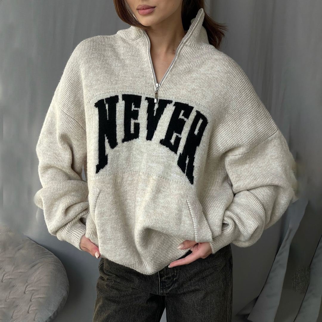 Damer oversized hoodie med framträdande text Mirla-Eva Jonsson