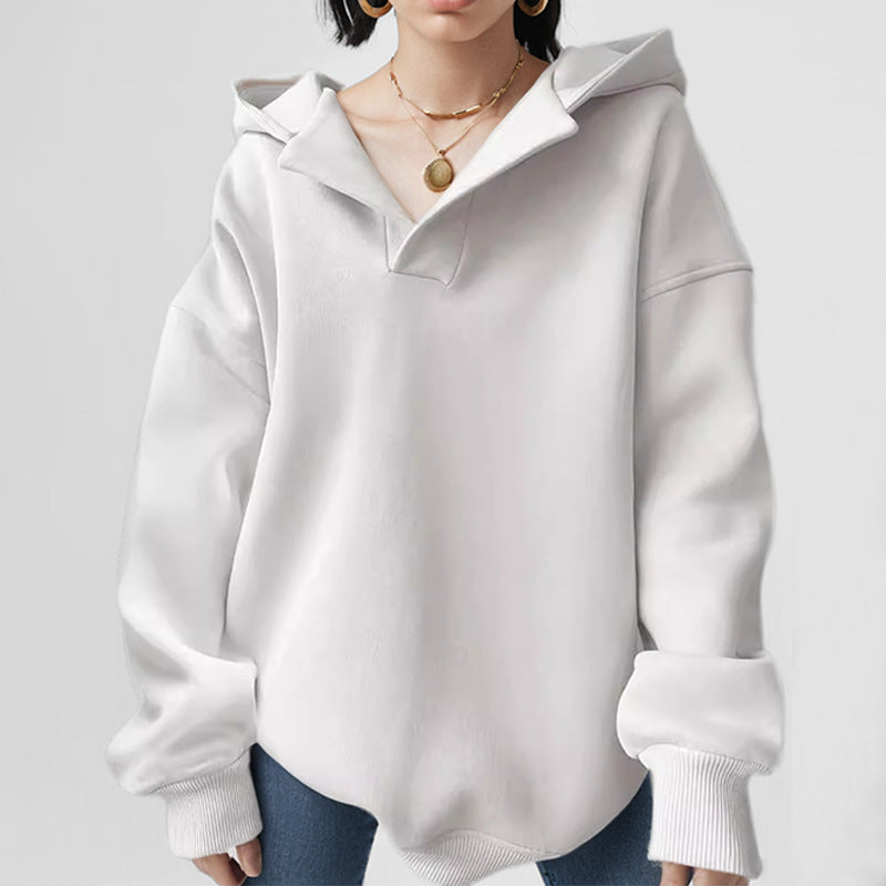 Damer oversized hoodie med innovativ krage Mirla-Eva Jonsson