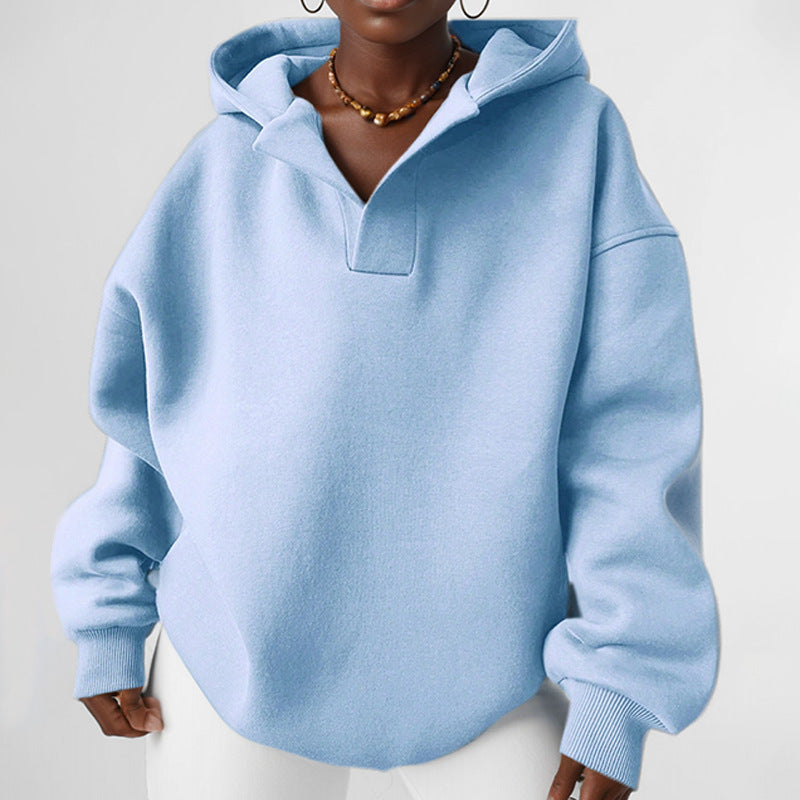 Damer oversized hoodie med innovativ krage Mirla-Eva Jonsson