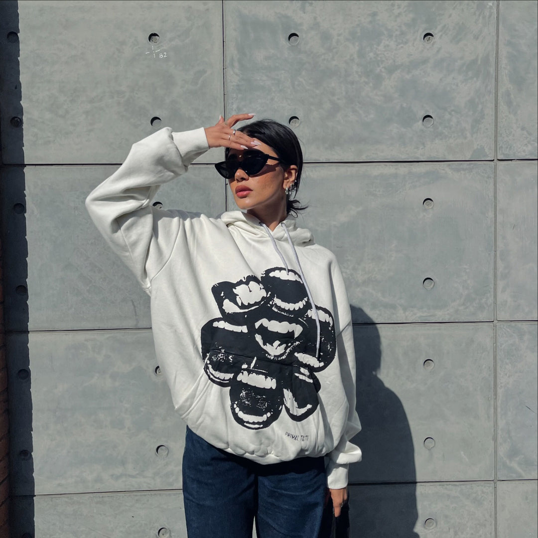 Damer oversized hoodie med kreativ grafisk tryck Mirla-Eva Jonsson