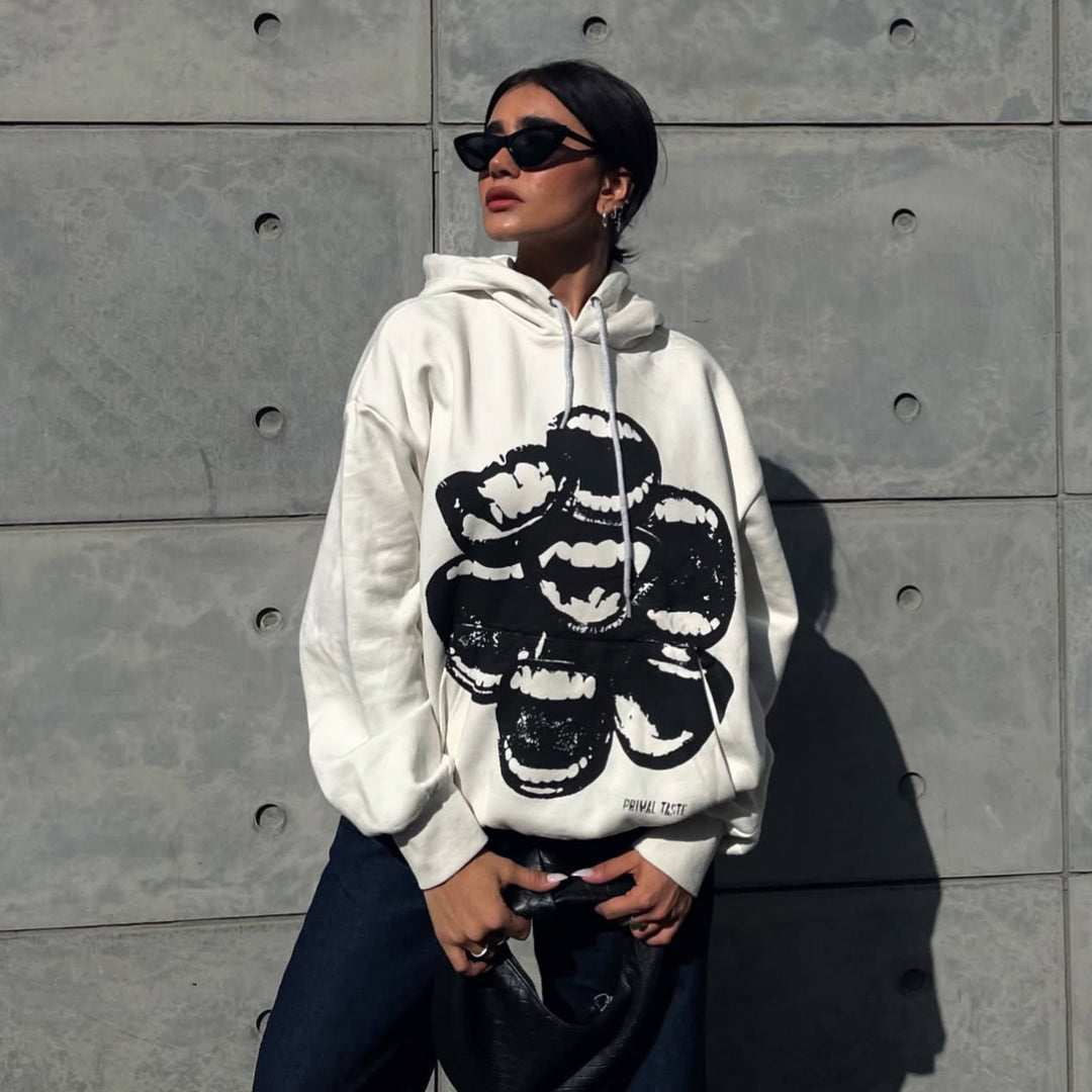 Damer oversized hoodie med kreativ grafisk tryck Mirla-Eva Jonsson