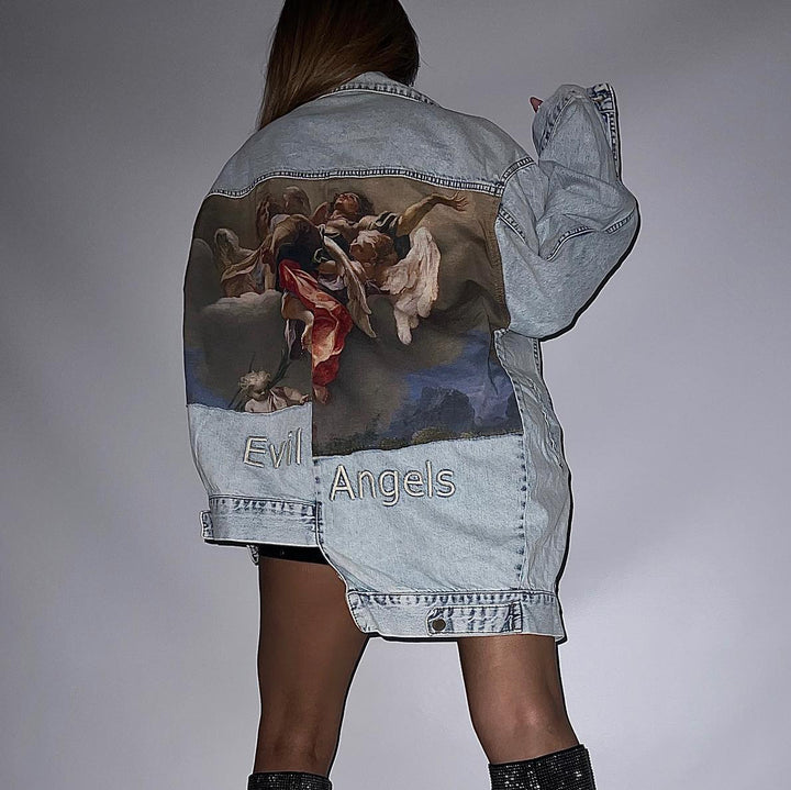 Damer oversized jeansjacka med unik konstnärstryck Mirla-Eva Jonsson