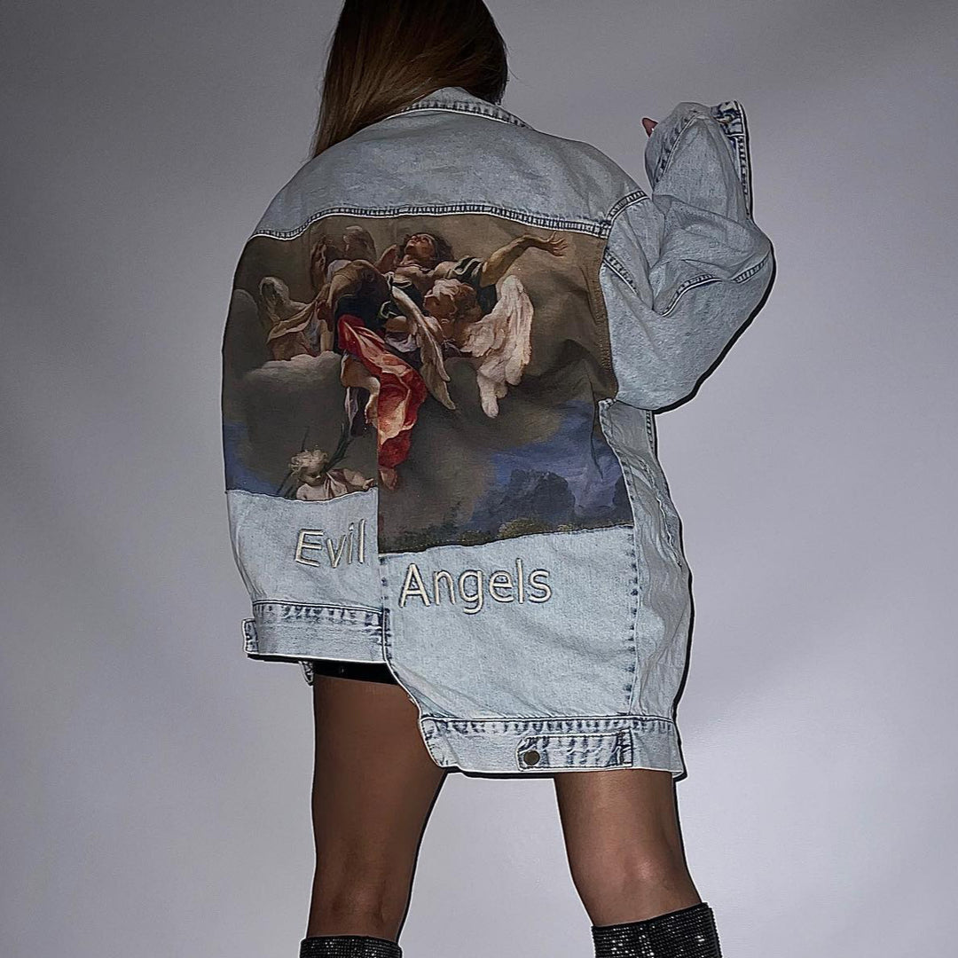 Damer oversized jeansjacka med unik konstnärstryck Mirla-Eva Jonsson