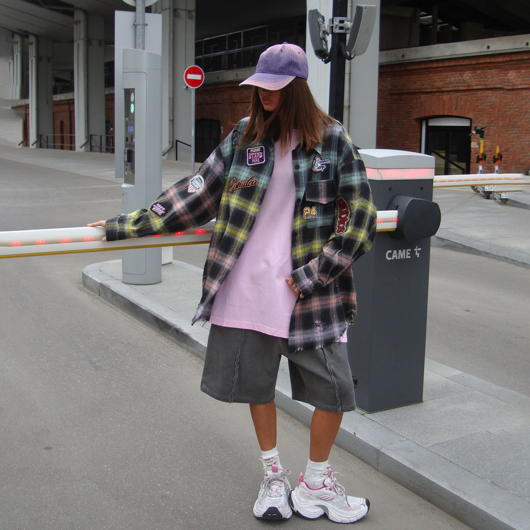 Damer oversized rutblus med unika broderidetaljer Mirla-Eva Jonsson