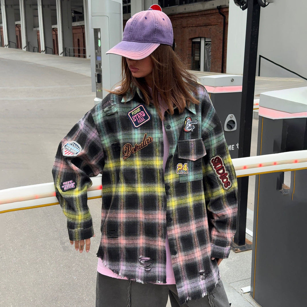 Damer oversized rutblus med unika broderidetaljer Mirla-Eva Jonsson