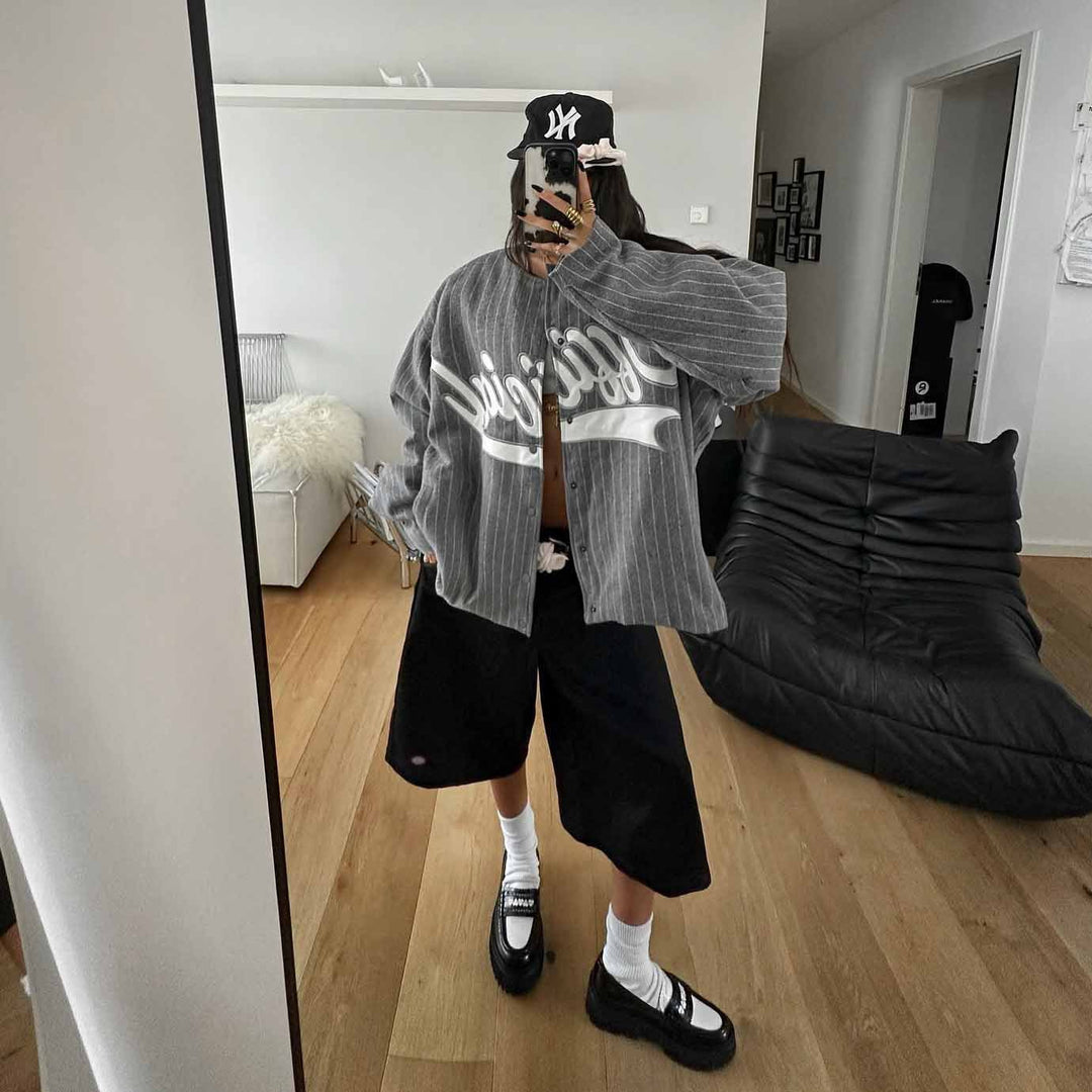 Damer oversized skjortjacka med grafisk print Mirla-Eva Jonsson