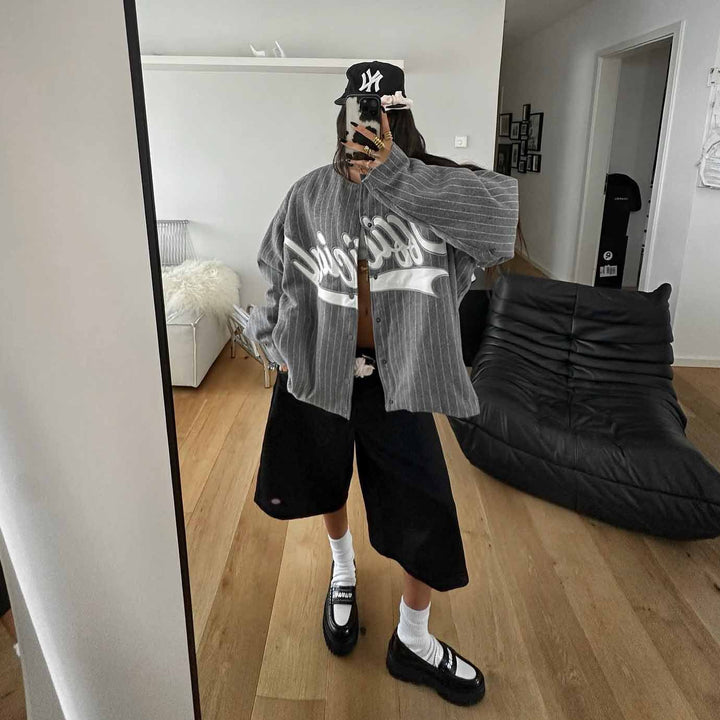 Damer oversized skjortjacka med grafisk print Mirla-Eva Jonsson