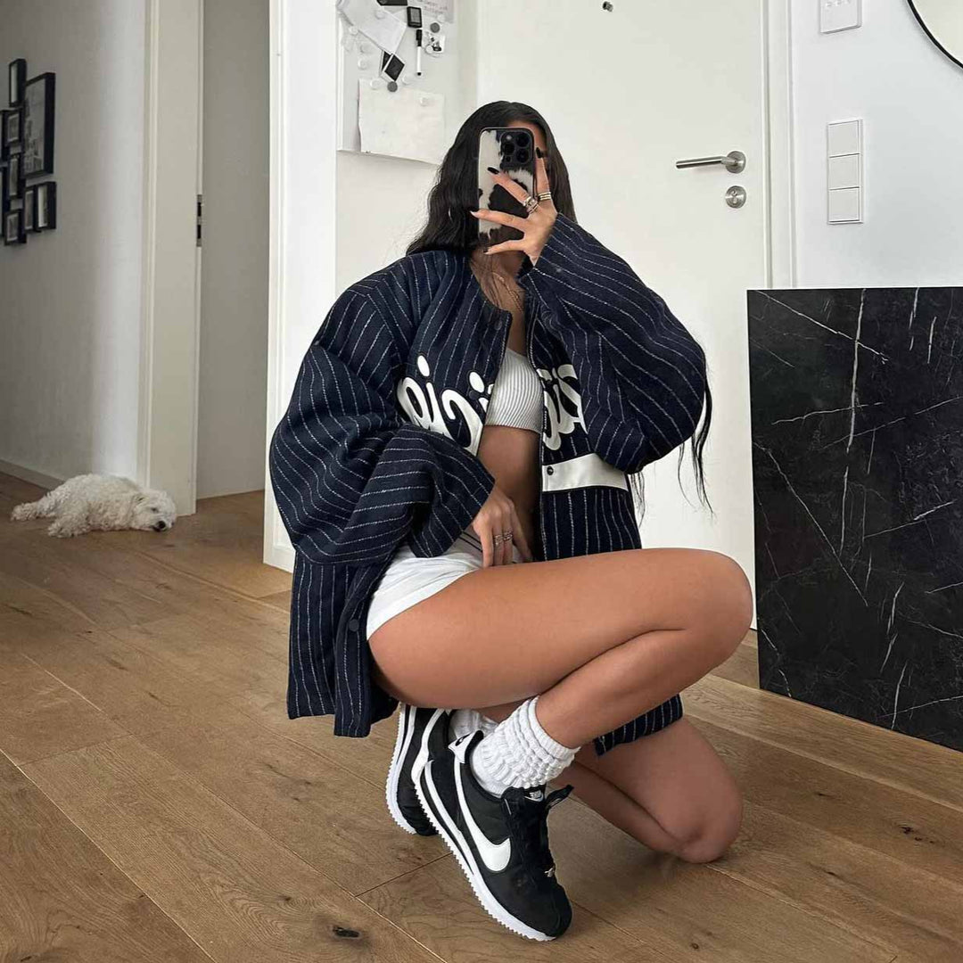 Damer oversized skjortjacka med grafisk print Mirla-Eva Jonsson