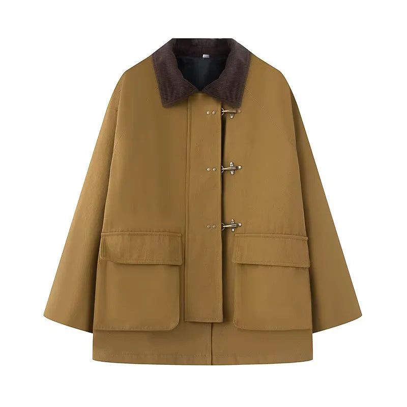 Damer oversized trenchjacka med klassisk ståkrage och praktiska fickor Mirla-Eva Jonsson