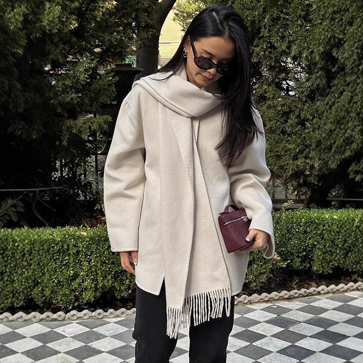 Damer oversized ullkappa med fransdetaljer Mirla-Eva Jonsson
