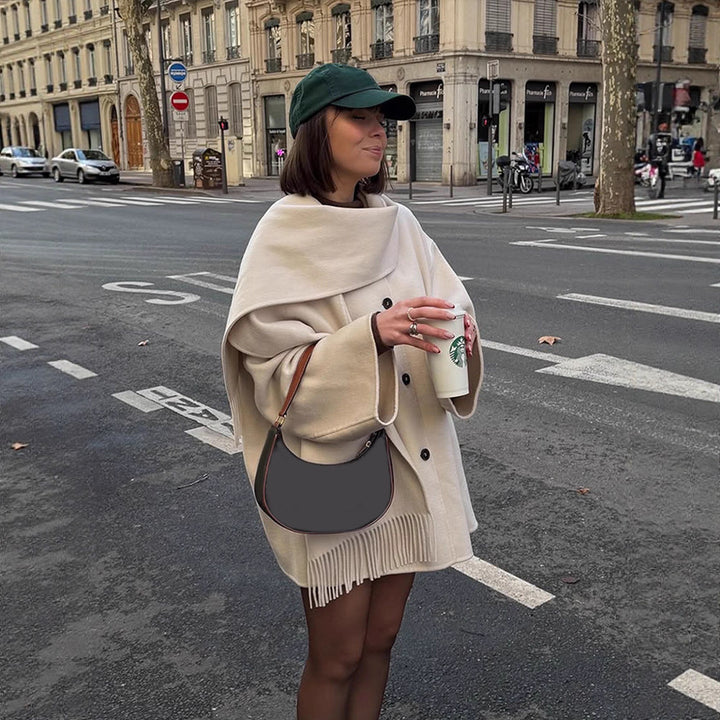Damer oversized ullkappa med fransdetaljer Mirla-Eva Jonsson