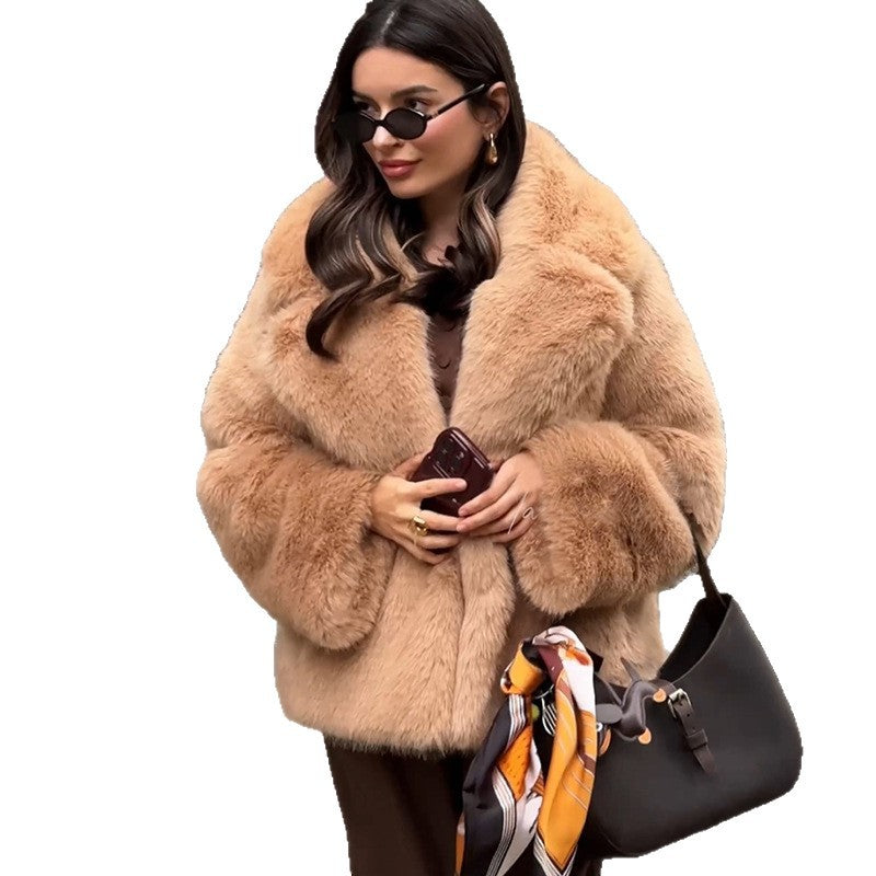 Damer pälsrock med oversized snitt och mjukt foder Mirla-Eva Jonsson
