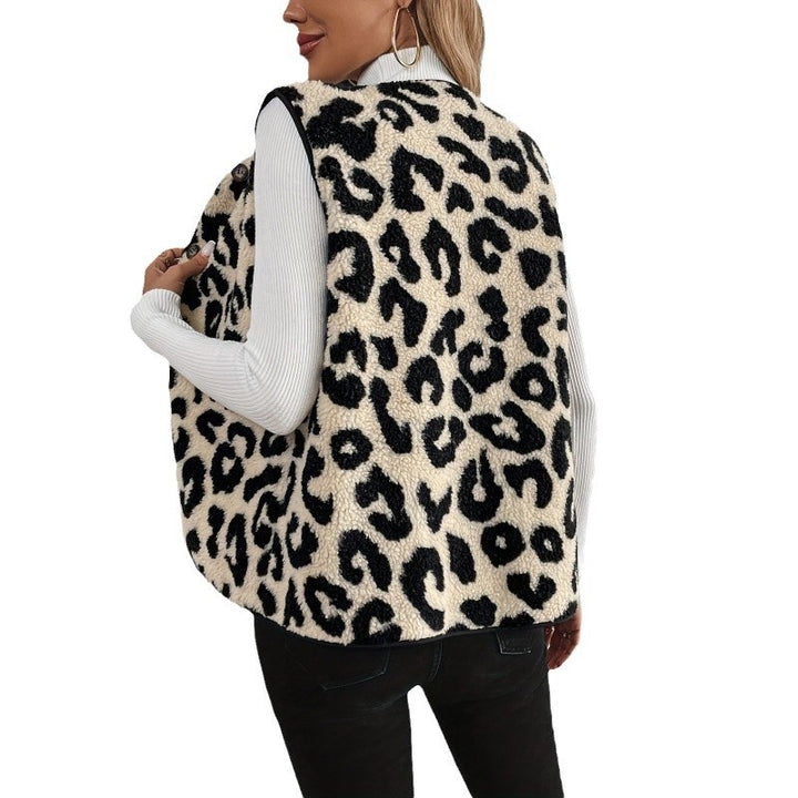 Damer pälsväst med leopardmönster och knäppning Mirla-Eva Jonsson