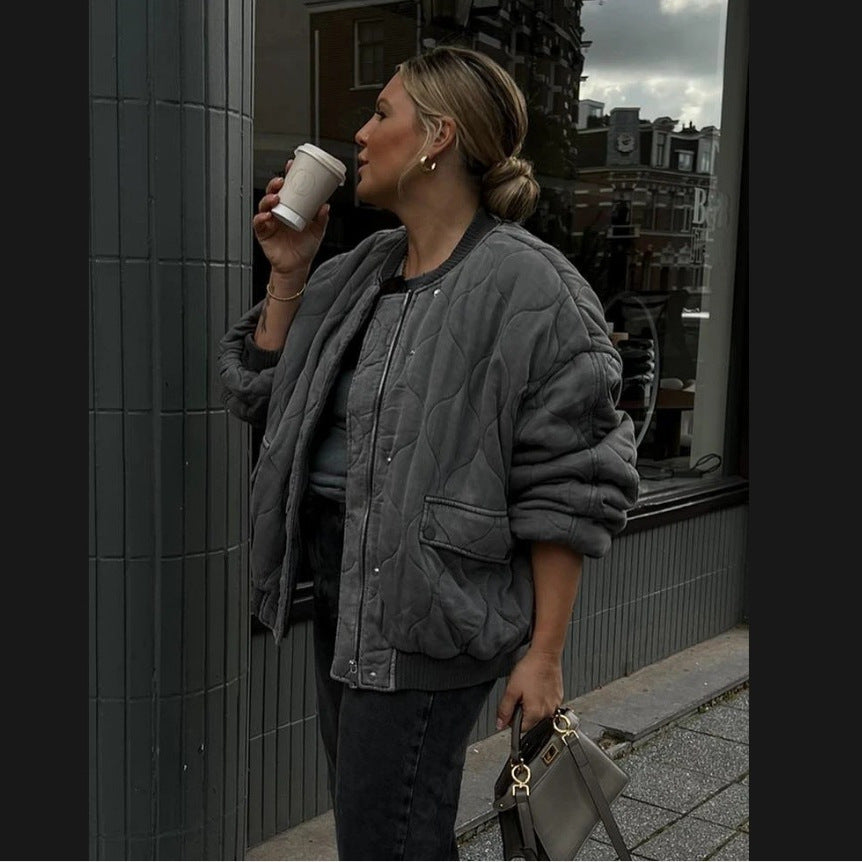 Damer quiltad Oversized-bomberjacka med mjukt foder och lyxig skärning Mirla-Eva Jonsson