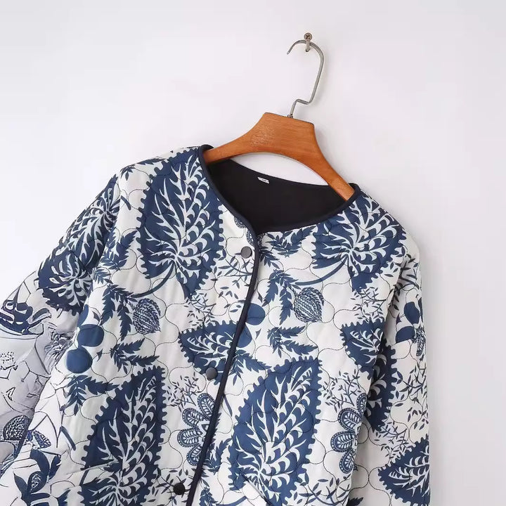 Damer quiltad blomjacka med innovativ ficka och rundhals Mirla-Eva Jonsson