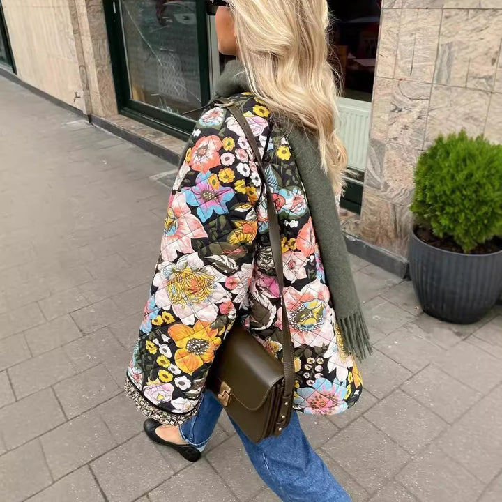 Damer quiltad blomjacka med lyxigt innertyg Mirla-Eva Jonsson