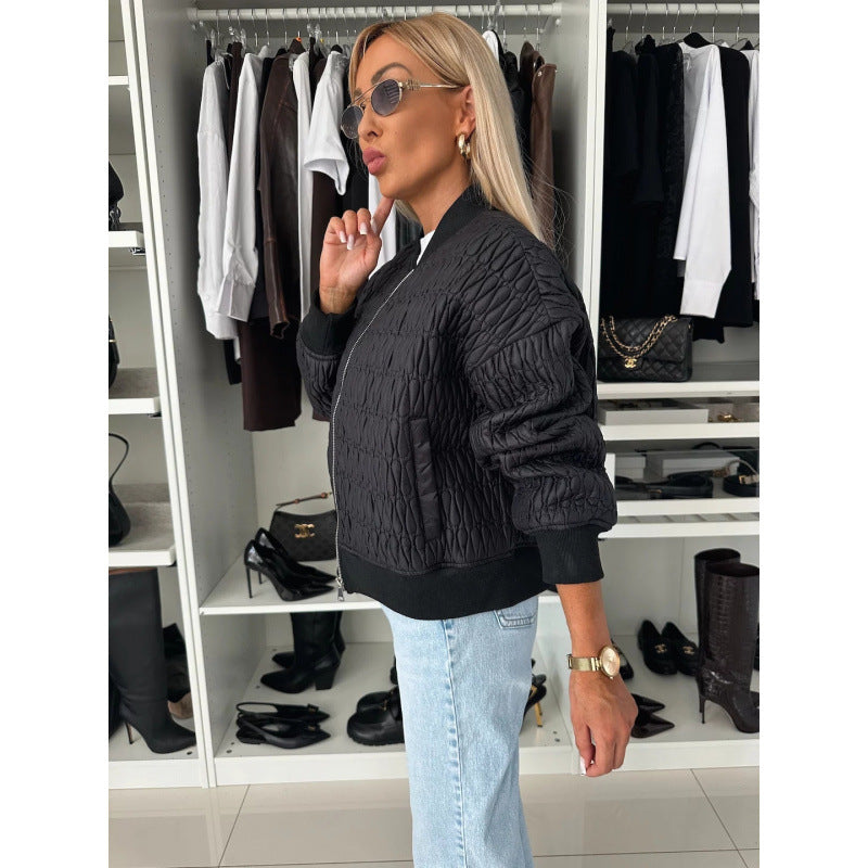 Damer quiltad jacka i sportigt elegant design med voluminösa ärmar Mirla-Eva Jonsson