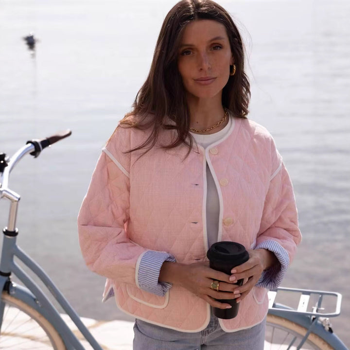 Damer quiltad jacka med praktiska fickor Mirla-Eva Jonsson