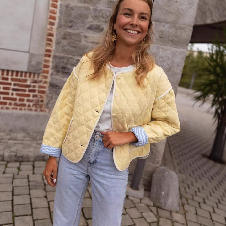 Damer quiltad jacka med praktiska fickor Mirla-Eva Jonsson