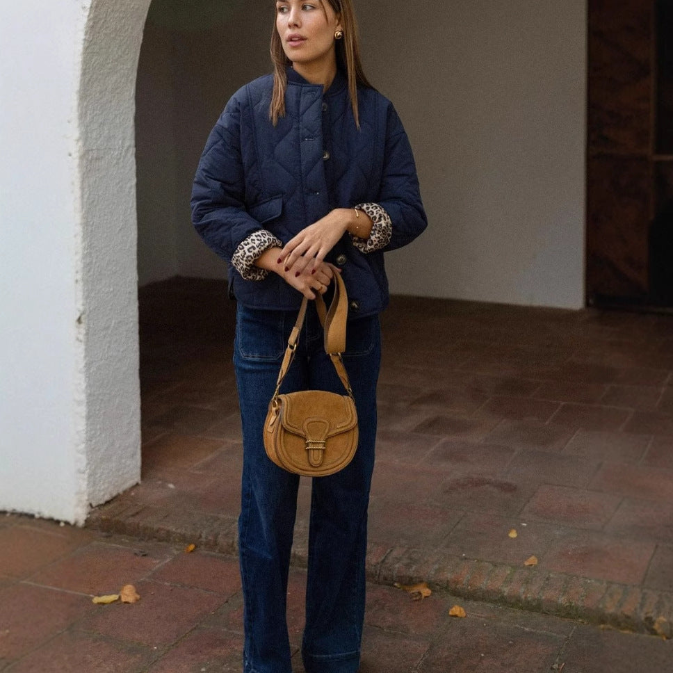 Damer quiltad övergångsjacka med praktiska fickor och elegant ståkrage Mirla-Eva Jonsson