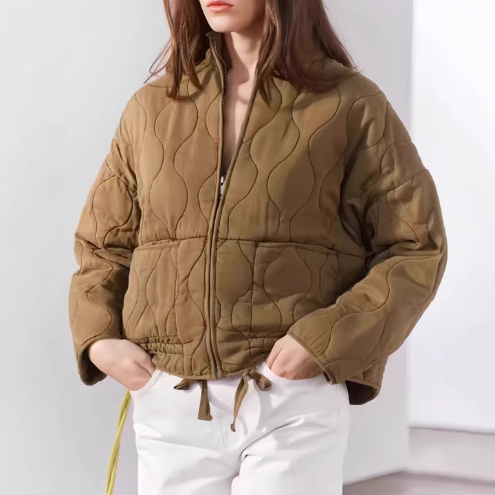 Damer quiltad oversize-jacka med hög krage och elastisk midja Mirla-Eva Jonsson