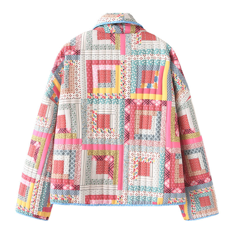 Damer quiltad patchwork-jacka med färgglad design och praktiska fickor Mirla-Eva Jonsson
