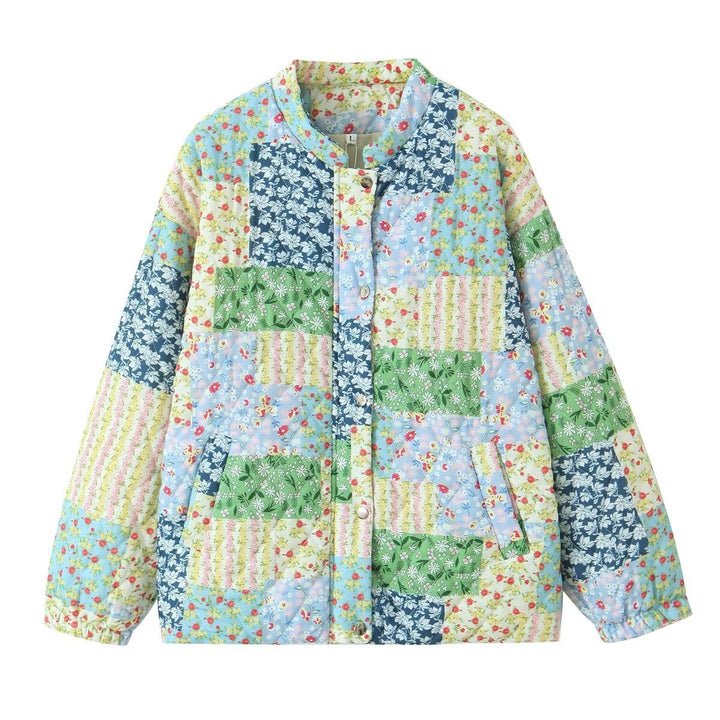 Damer quiltad patchwork-jacka med färgglada blommönster och praktiska fickor Mirla-Eva Jonsson