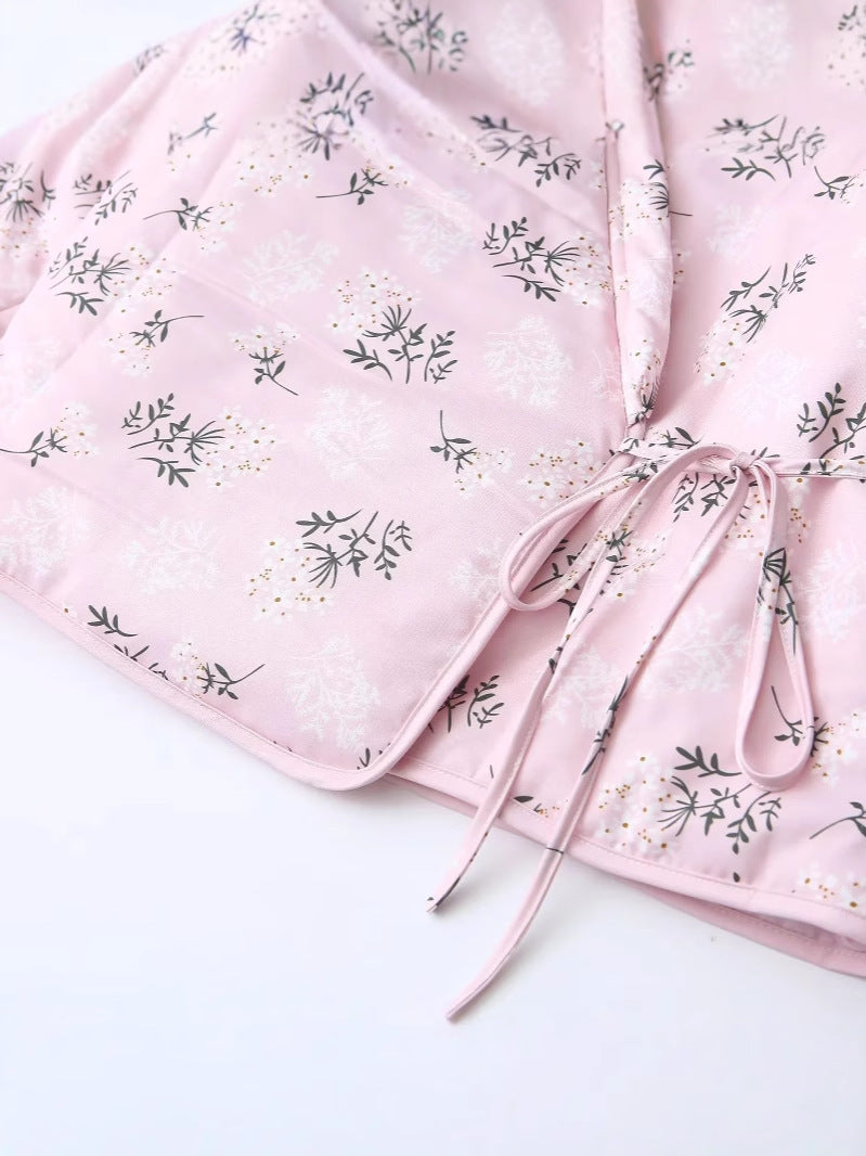 Damer quiltad väst i elegant blommönster-design Mirla-Eva Jonsson