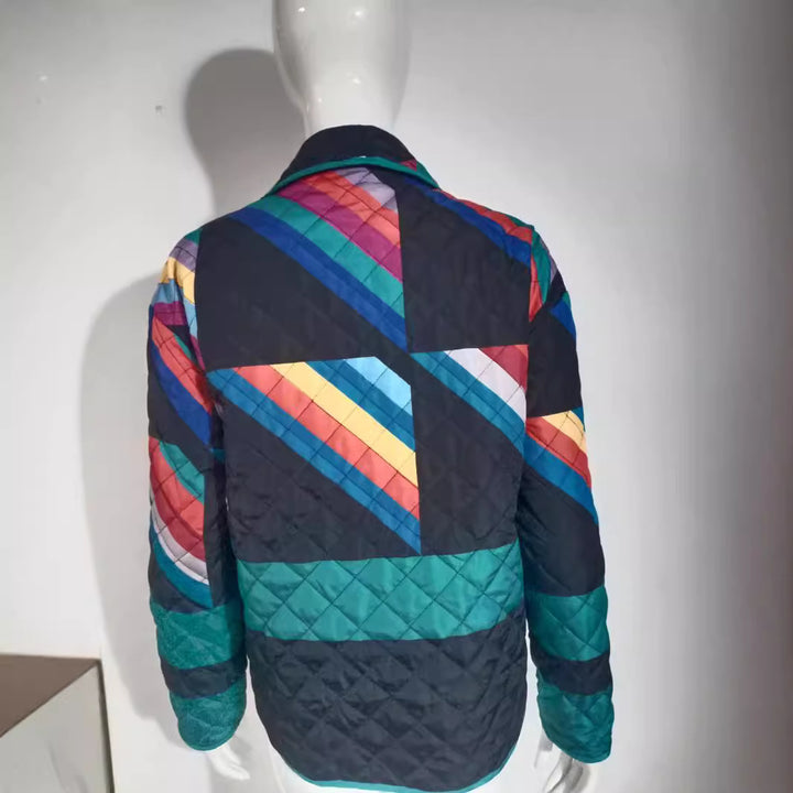Damer quiltjacka med färggående geometriskt mönster Mirla-Eva Jonsson