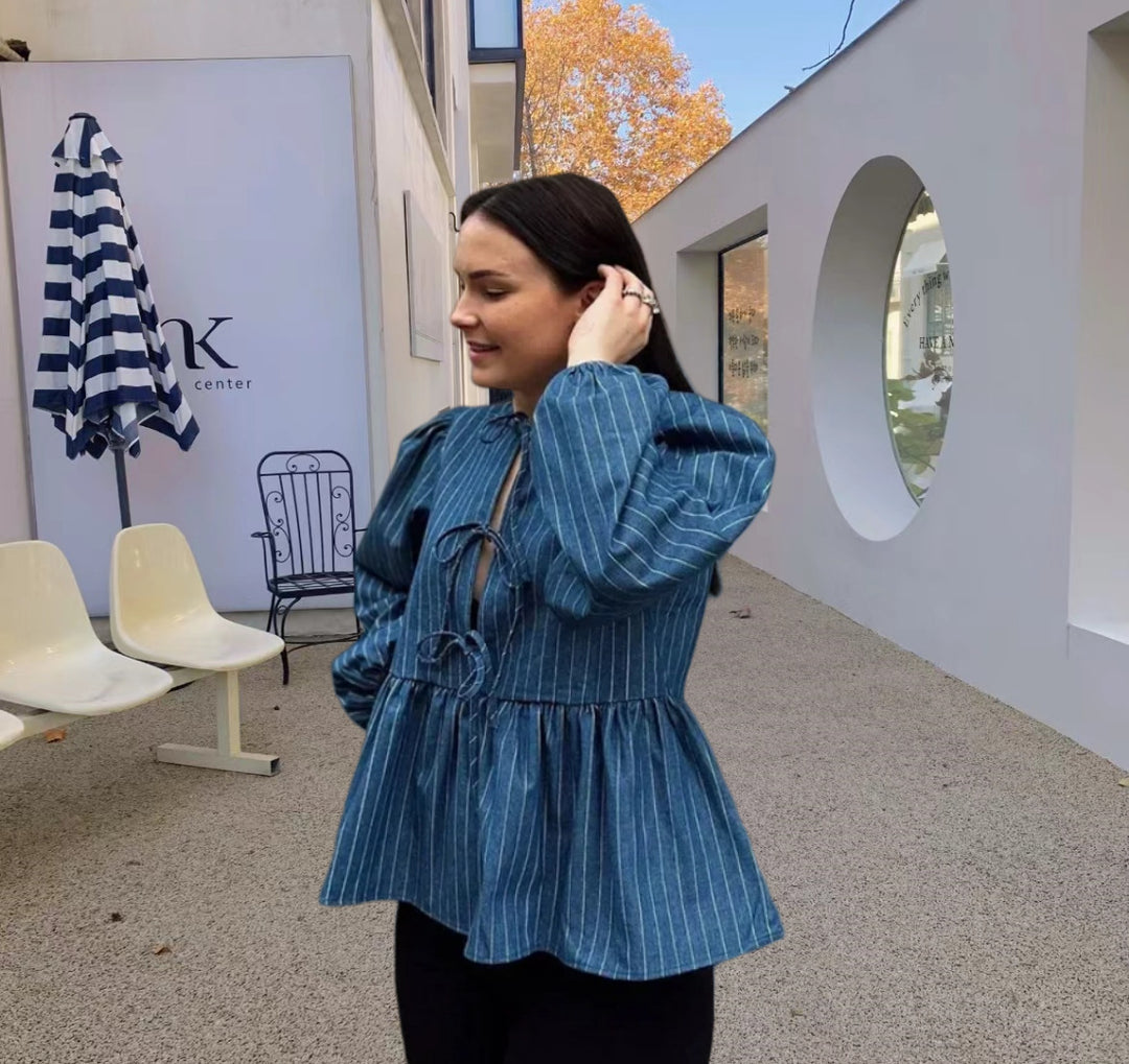Damer randig blus med voluminösa puffärmar och figursydd snitt Mirla-Eva Jonsson