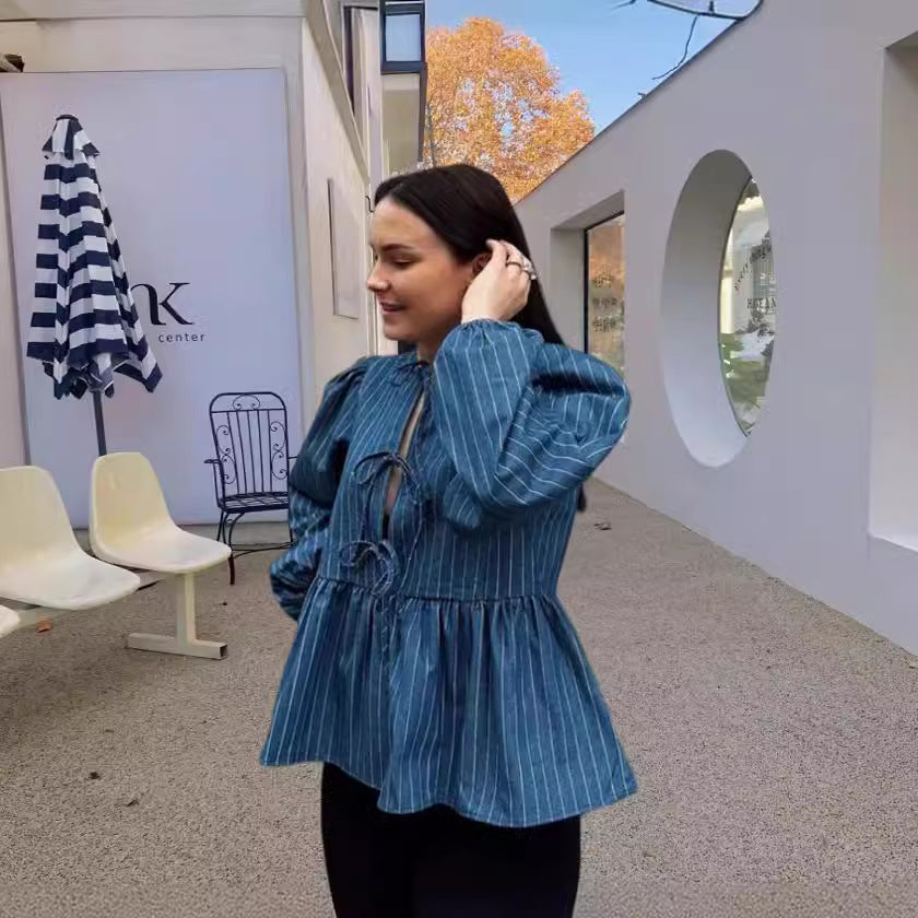 Damer randig blus med voluminösa puffärmar och figursydd snitt Mirla-Eva Jonsson