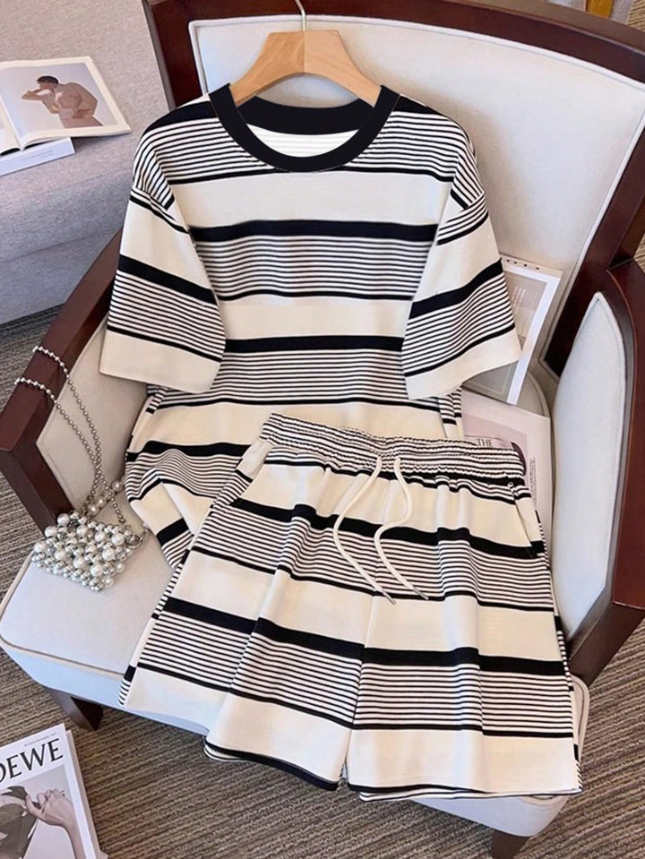 Damer randig fritids-loungewear-set med mjukt material Mirla-Eva Jonsson