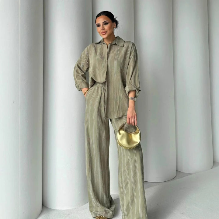 Damer randigt lounge-set med vida byxor och lös blus Mirla-Eva Jonsson