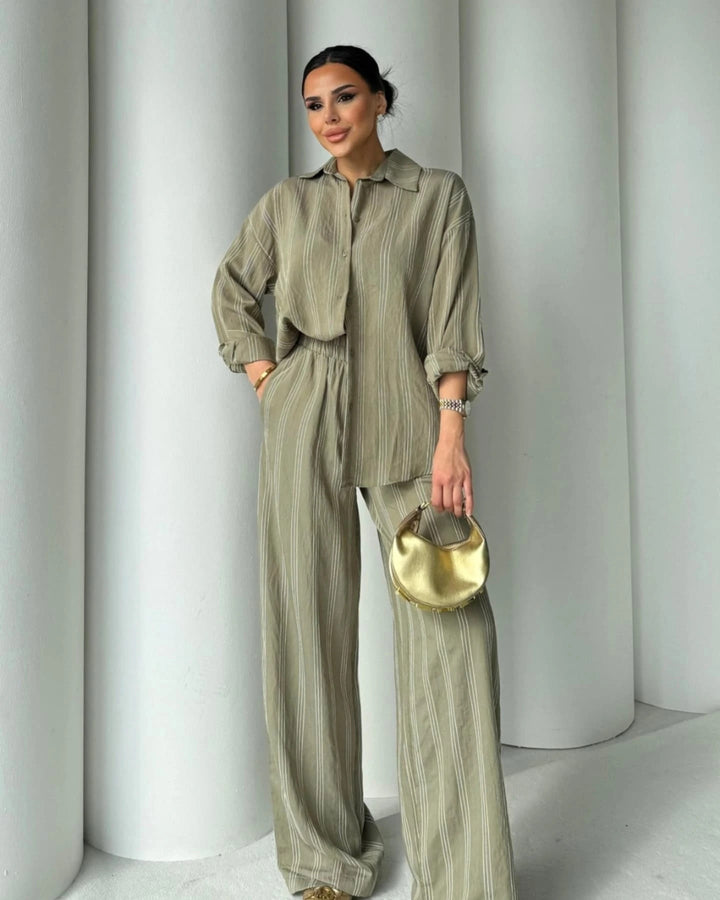 Damer randigt lounge-set med vida byxor och lös blus Mirla-Eva Jonsson