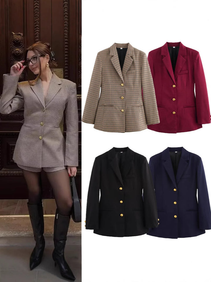 Damer rutiga blazer med gyllene knappar och praktiska fickor Mirla-Eva Jonsson