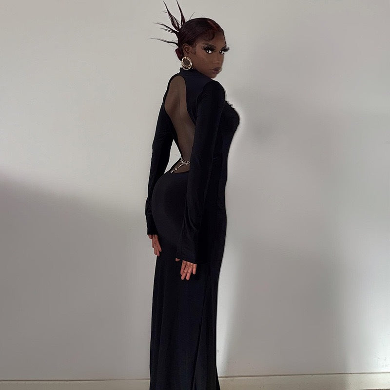 Damer rygglös maxikjol med elegant ryggvy och transparenta ärmar Mirla-Eva Jonsson