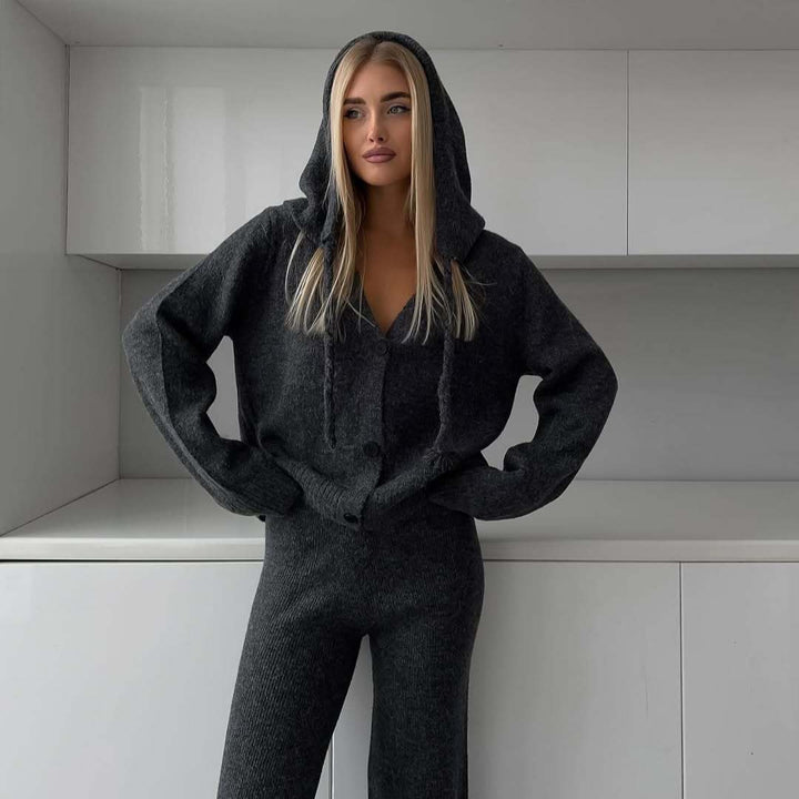 Damer set av mjuk stickning med cardigan och vida byxor Eva Jonsson-Eva Jonsson