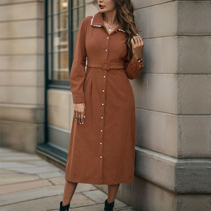 Damer skjortklänning med elegant knapplist och snygg midjebälte Mirla-Eva Jonsson