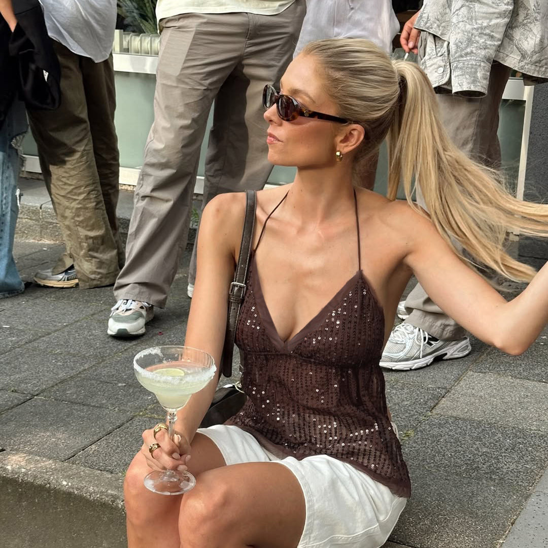 Damer snygg topp med glittrande paljetter och justerbara band Mirla-Eva Jonsson