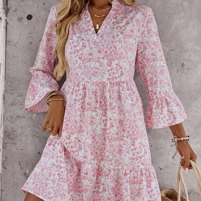 Damer sommar chiffonklänning med blommönster och ruffle detaljer Mirla-Eva Jonsson