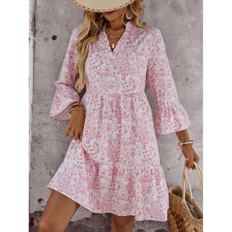 Damer sommar chiffonklänning med blommönster och ruffle detaljer Mirla-Eva Jonsson