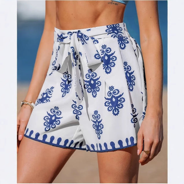 Damer sommar chinoshorts med knytbälte Mirla-Eva Jonsson