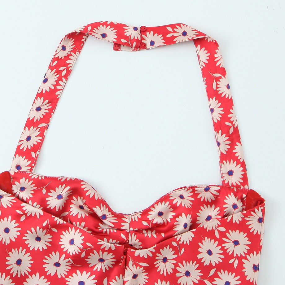 Damer sommarklänning med lekfullt blommönster och svängande kjol Mirla-Eva Jonsson
